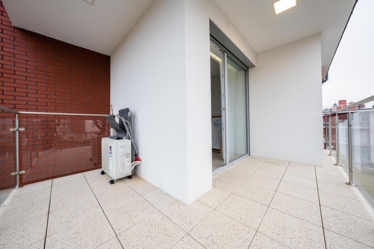 Rodzinne Apartamenty Bardzo Blisko Plazy Rewal Bagian luar foto